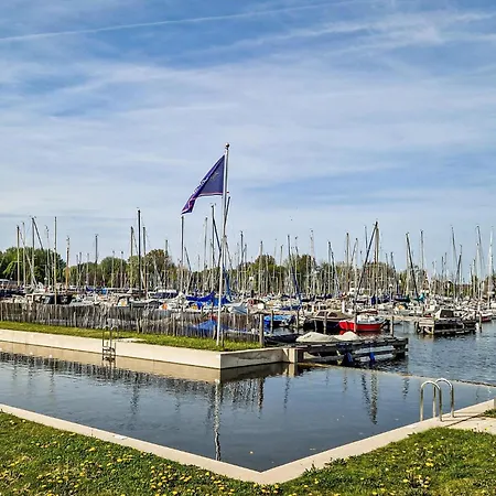 Amsterdam Botel Naarden